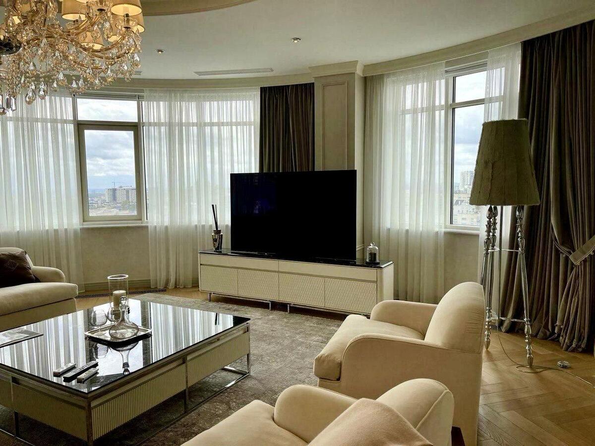 4k apartment vul. Mazepy Ivana 11Б