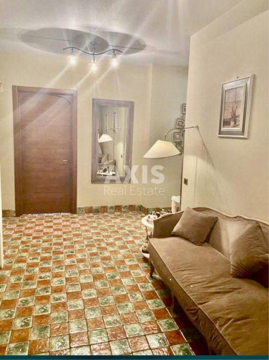 4k apartment vul. Zvirynec'ka 592