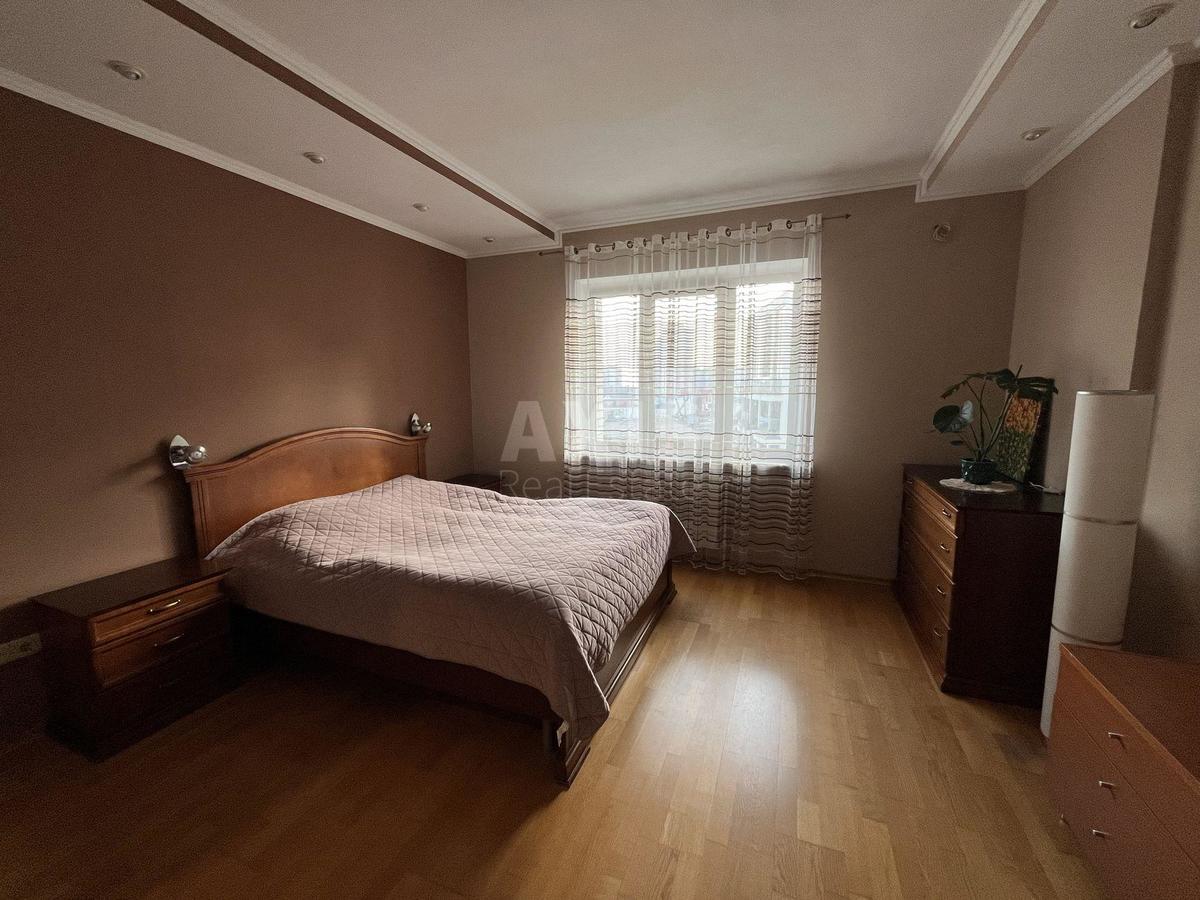 3k apartment vul. Dragomanova 31Б5