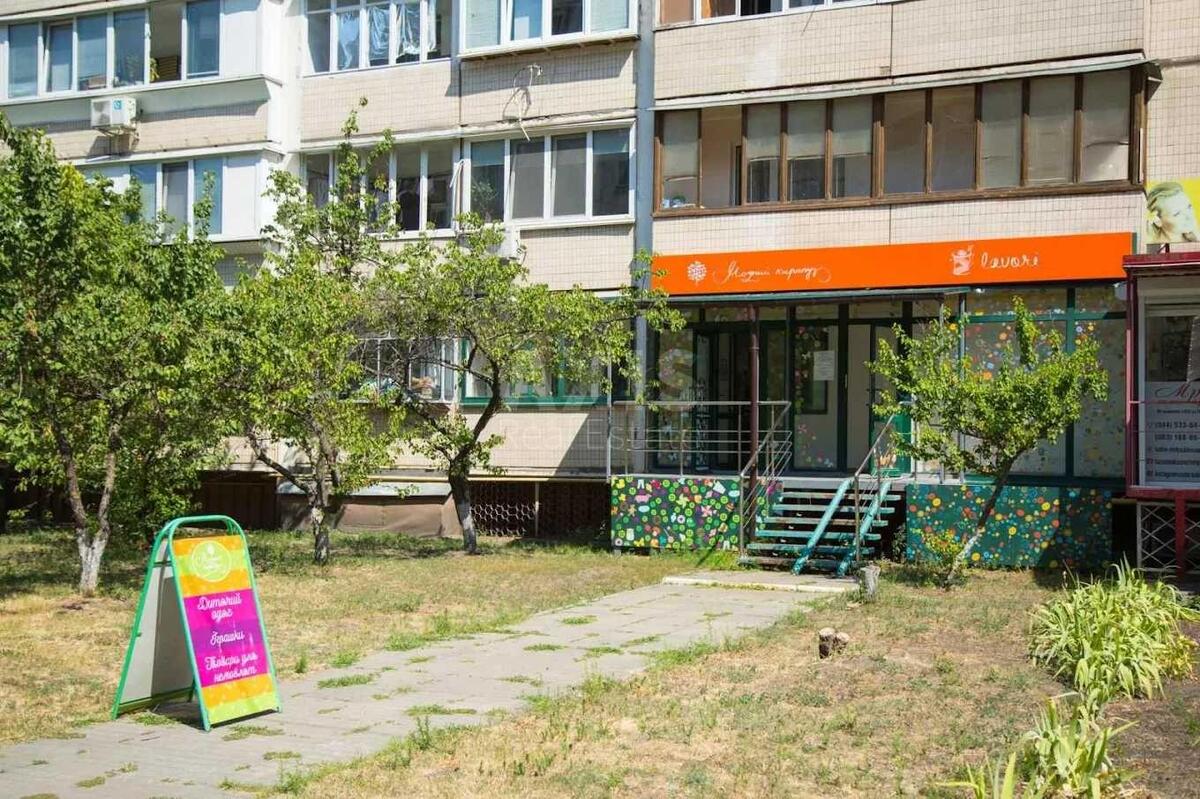 Объект торговли бул. Выгуровский 6, 101м2586251