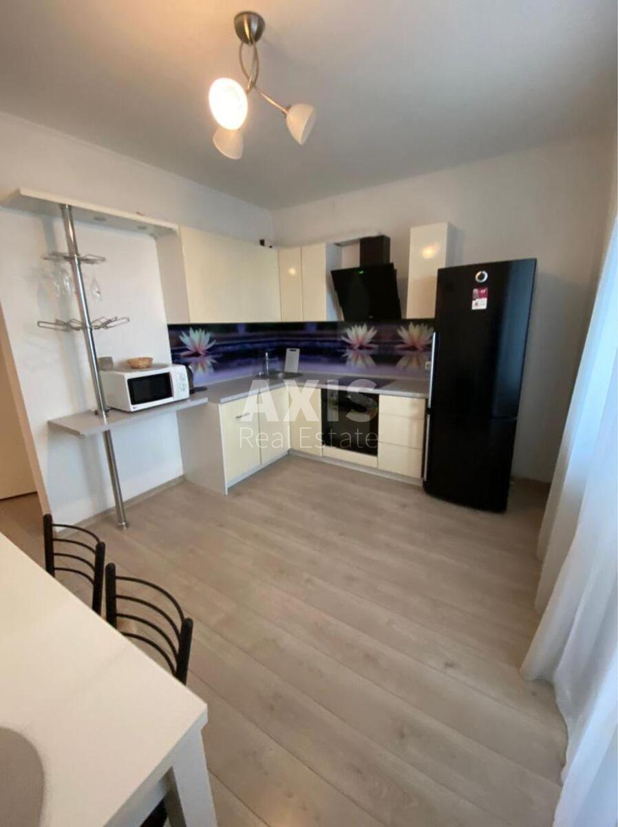 2k apartment vul. Tyraspol's'ka 43