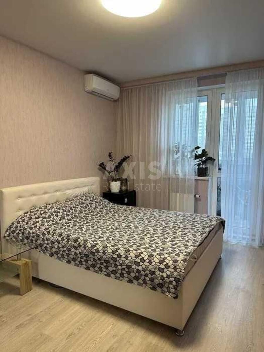 2k apartment vul. Bogdanivs'ka 7А3