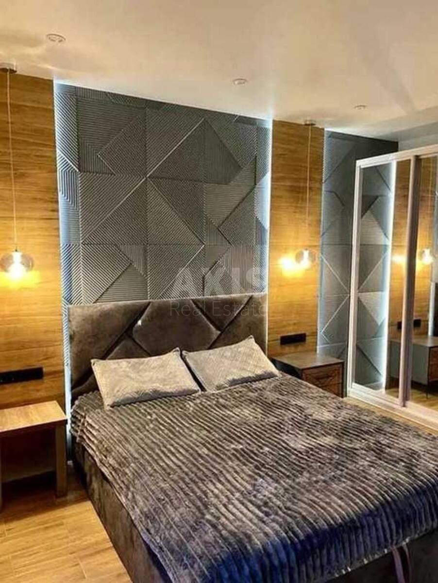 1k apartment vul. Glybochyc'ka 734