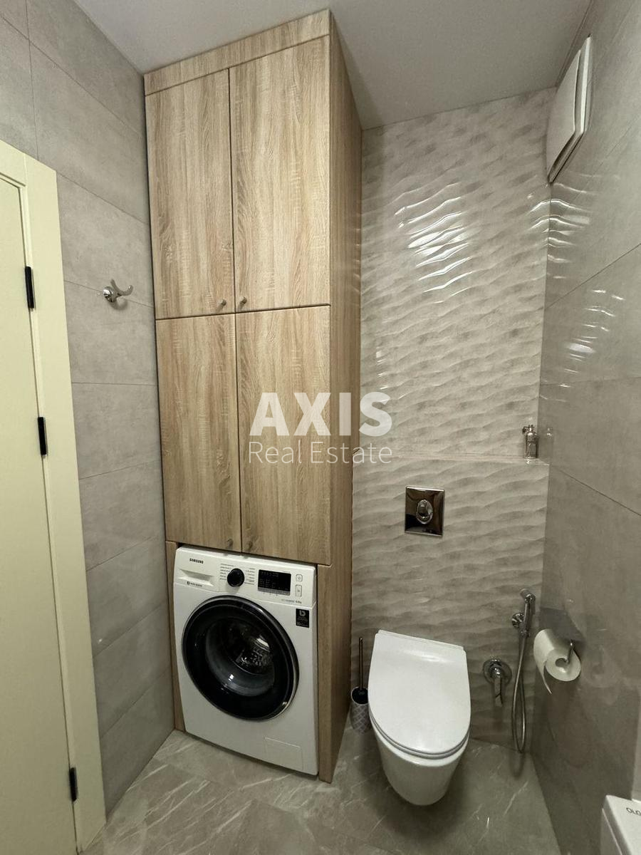 3k apartment vul. Zlatoustivs'ka 305