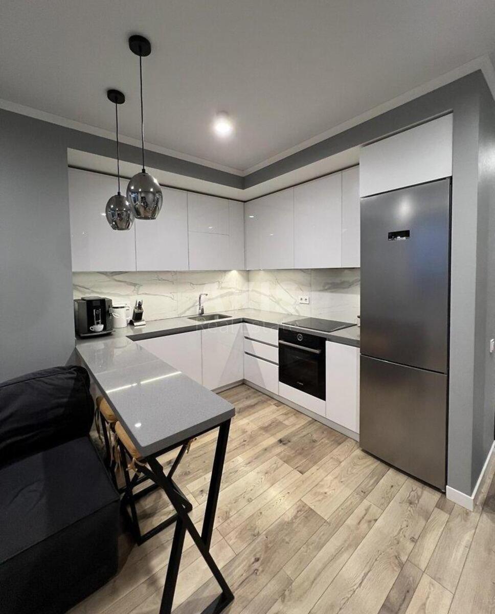 2k apartment prov. Jasynuvats'kyj 100