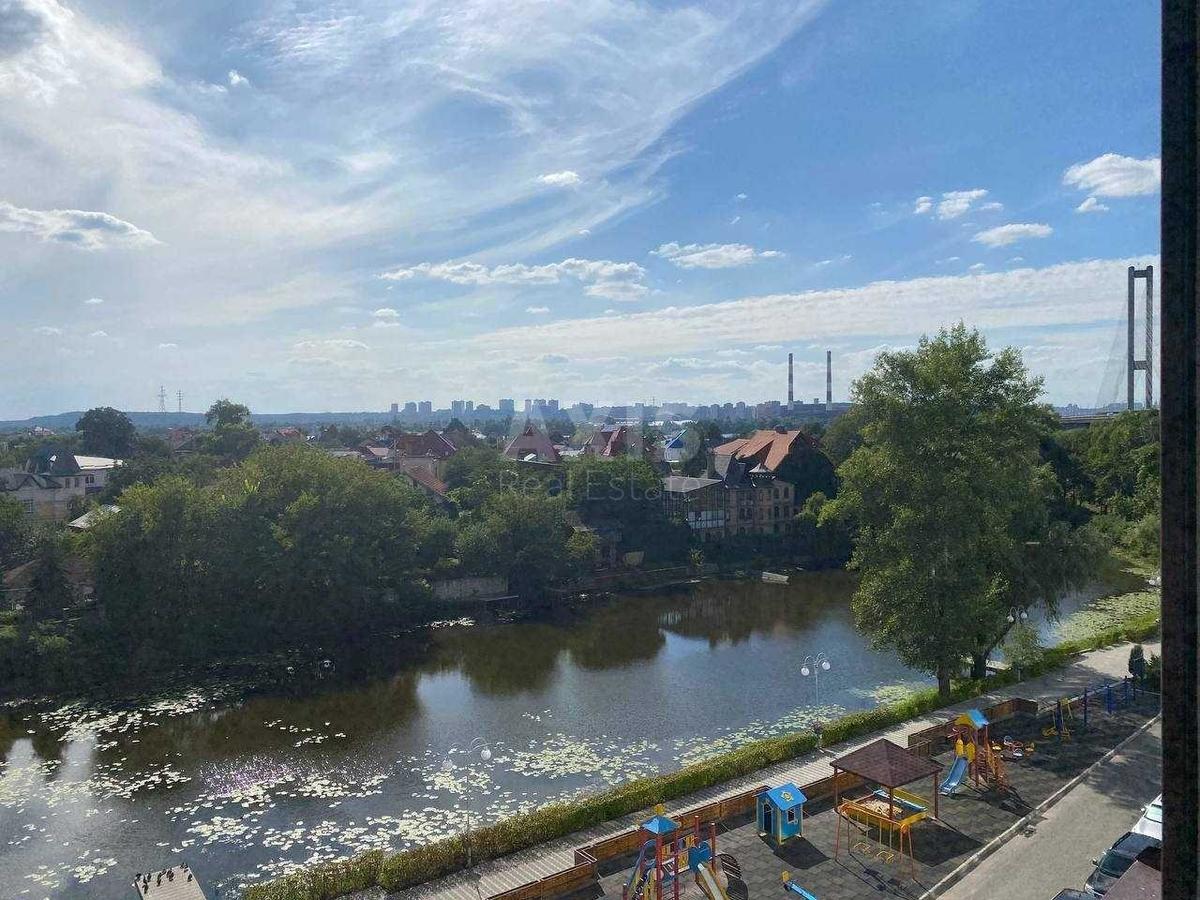 3к квартира ул. Малоземельная 755