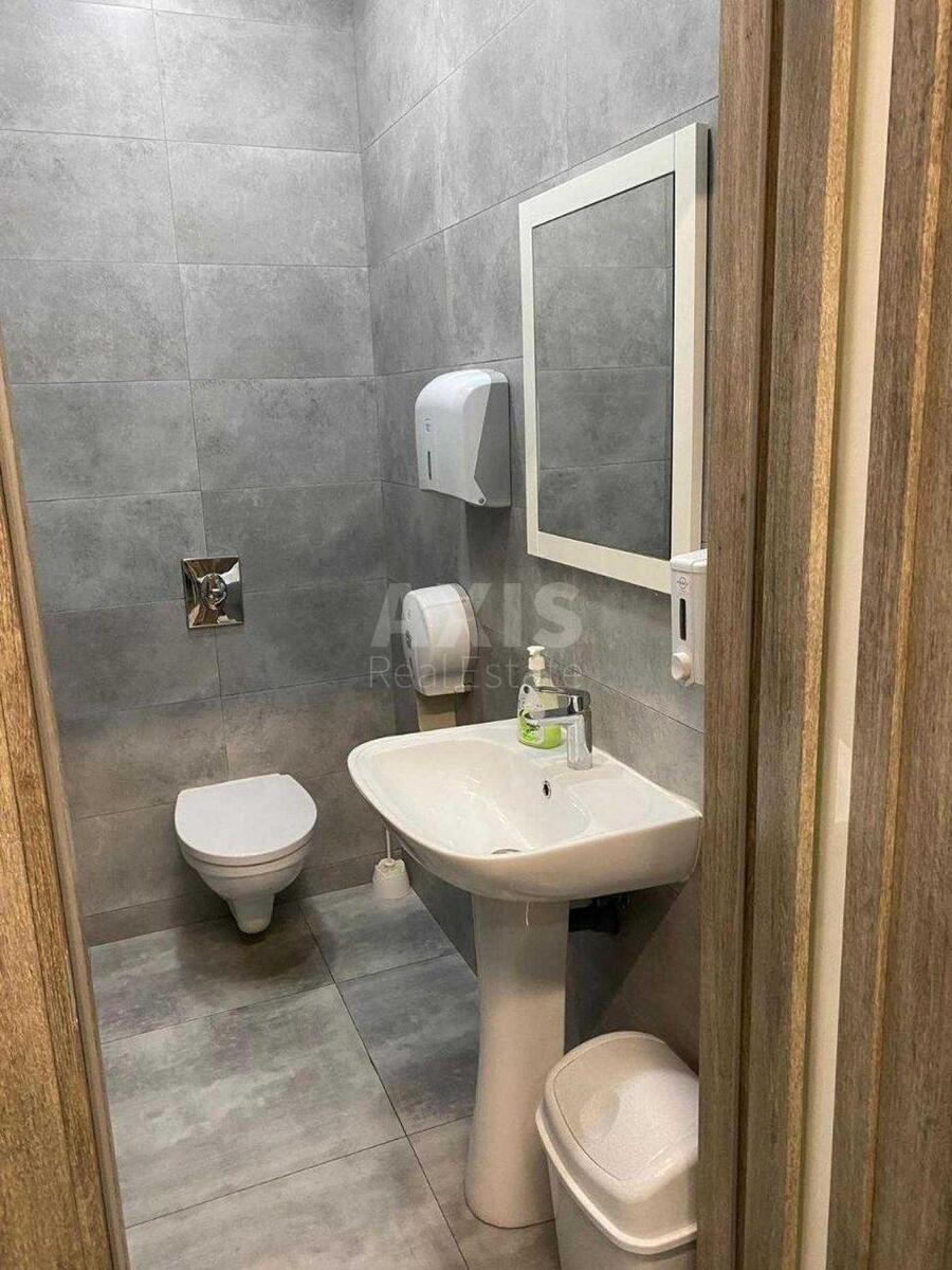 Офис спуск Кловский 7, 210м29