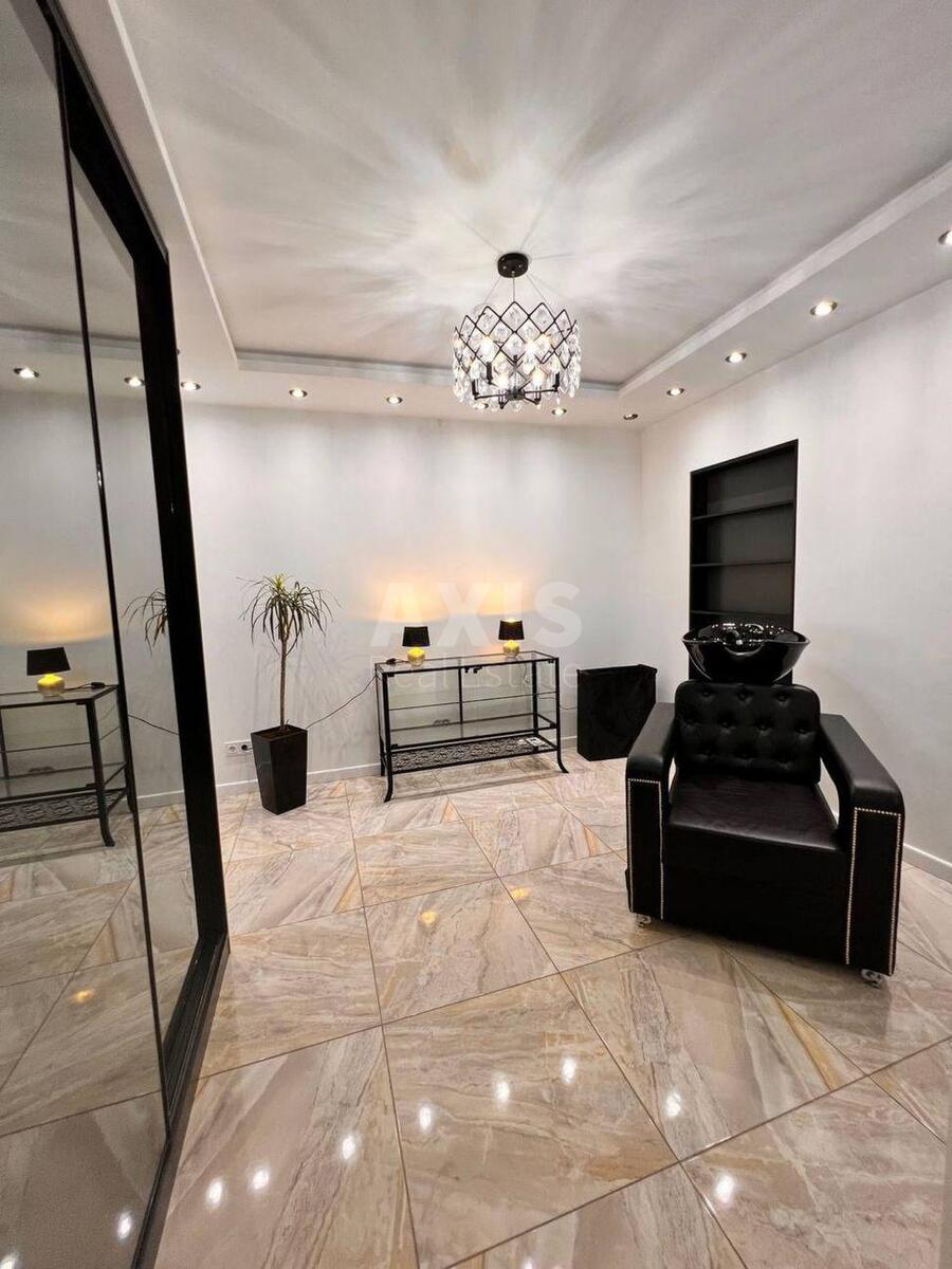 Объект торговли ул. Юлии Здановской 36В, 90м2613771