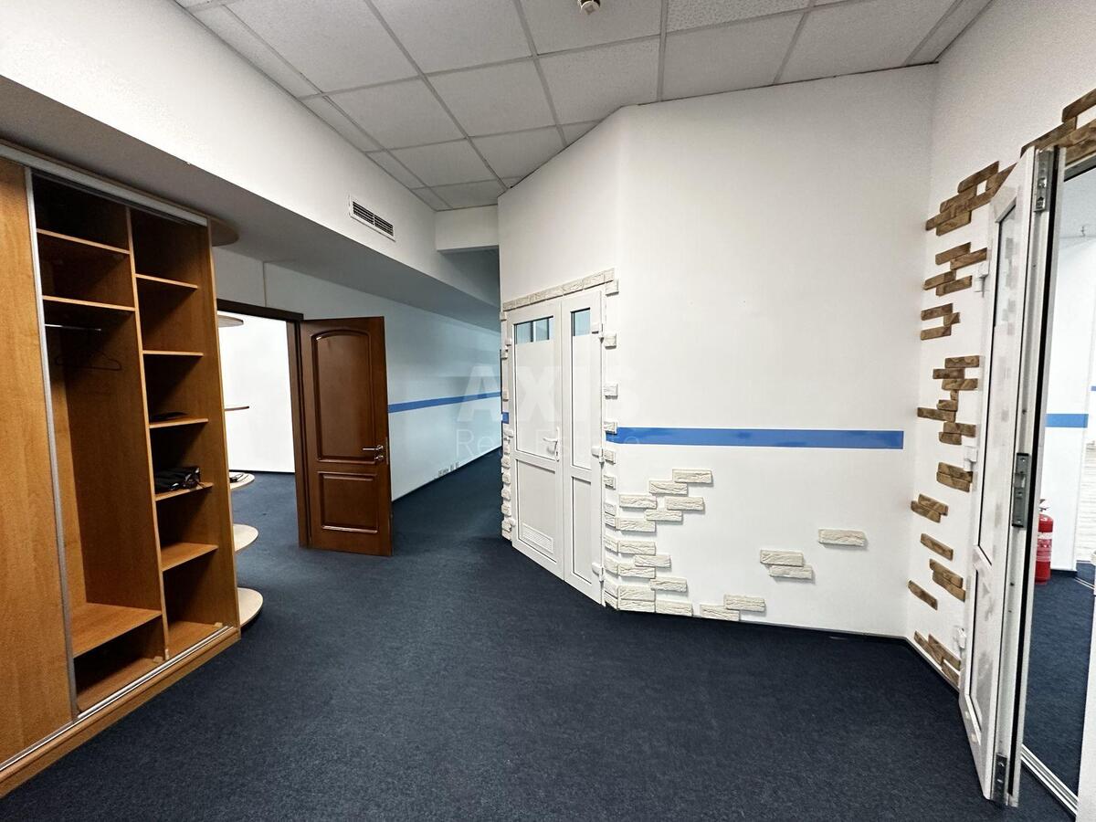 Office prov. Behterevs'kyj 14Е, 600m27