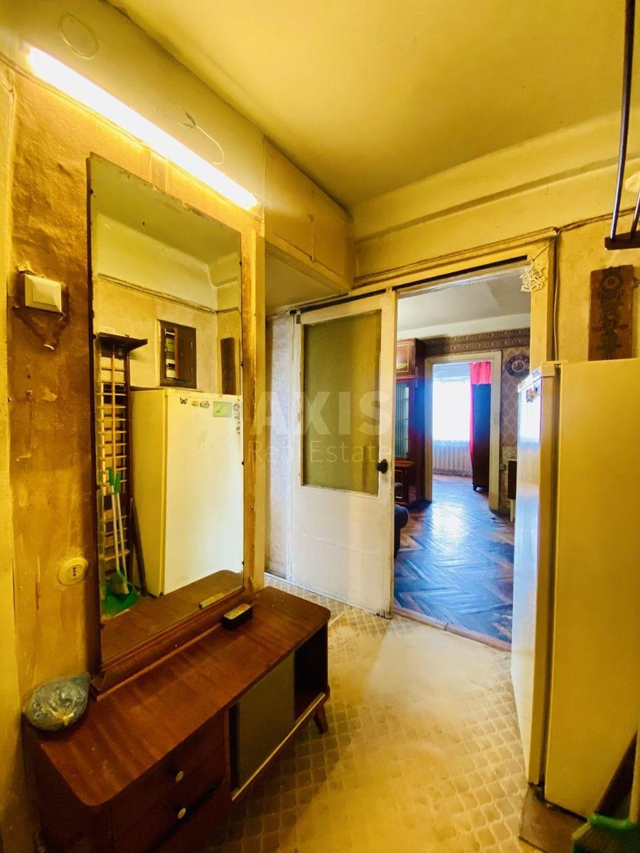 2k apartment vul. Kyrylivs'ka 115/28