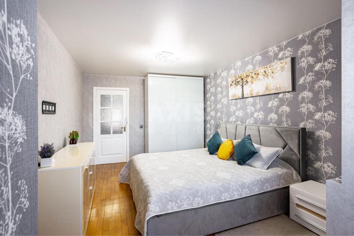 3к квартира ул. Драгоманова 44А609375