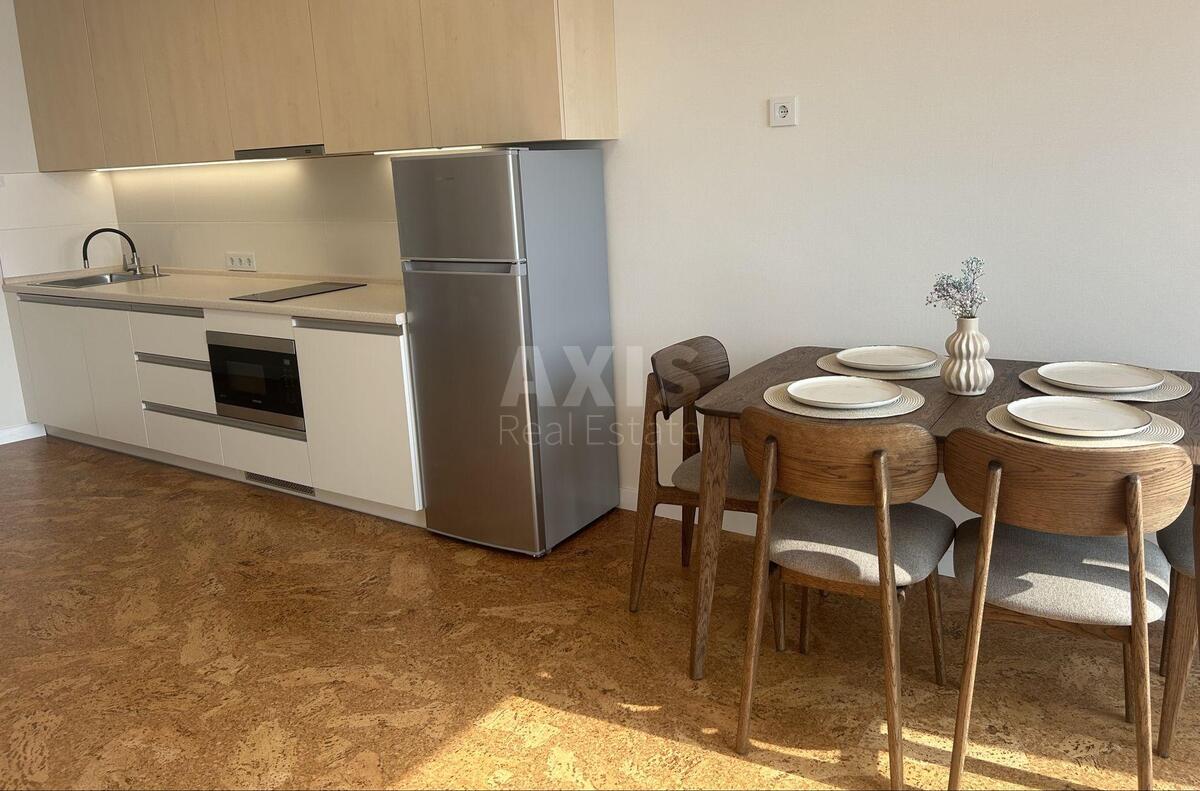 1k apartment nab. Dniprovs'ka 15Ж567106