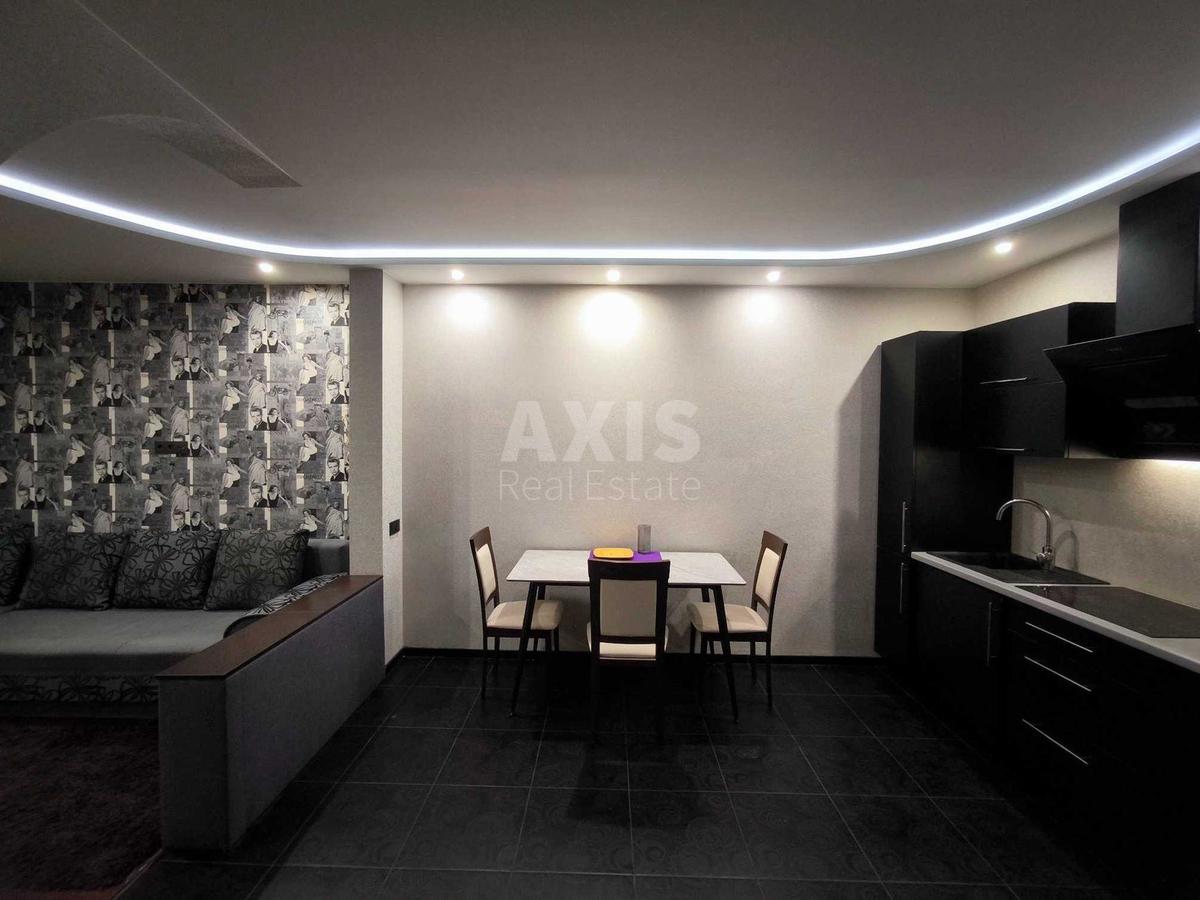 2k apartment vul. Amosova Mykoly 41