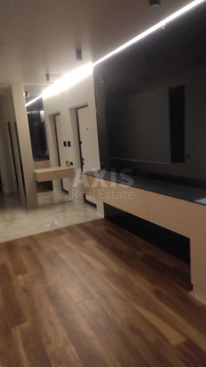 1k apartment vul. Saljutna 2Б567289
