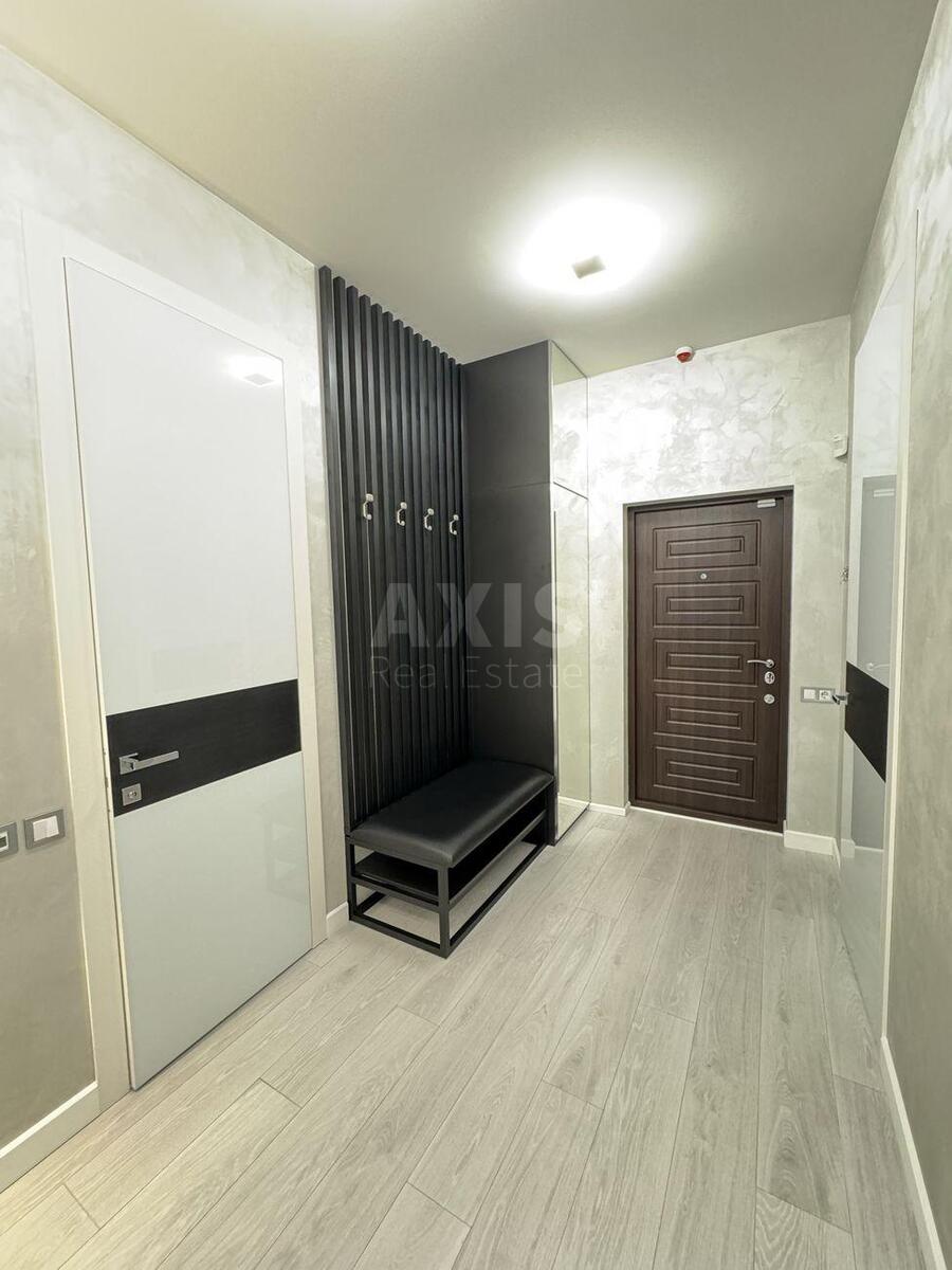 2k apartment vul. Antonovycha 136