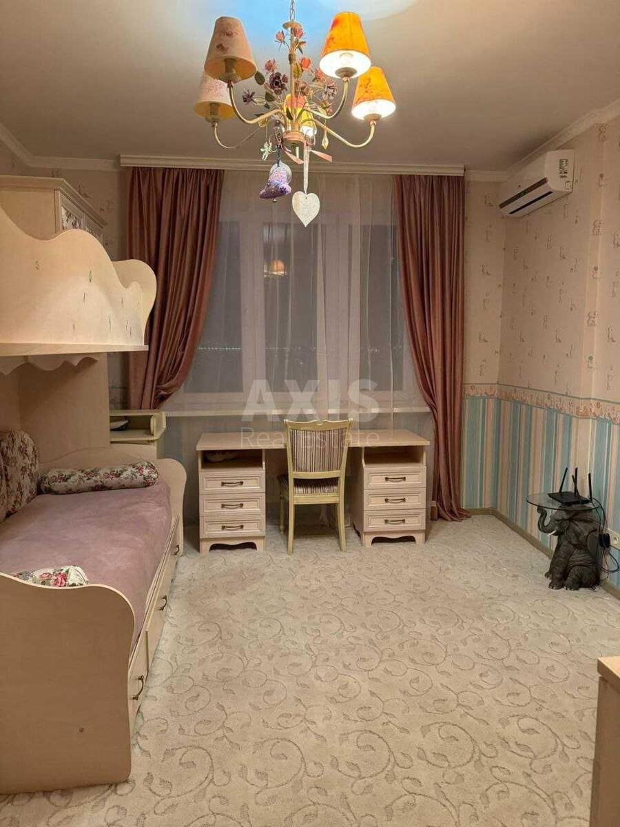 3k apartment nab. Dniprovs'ka 236