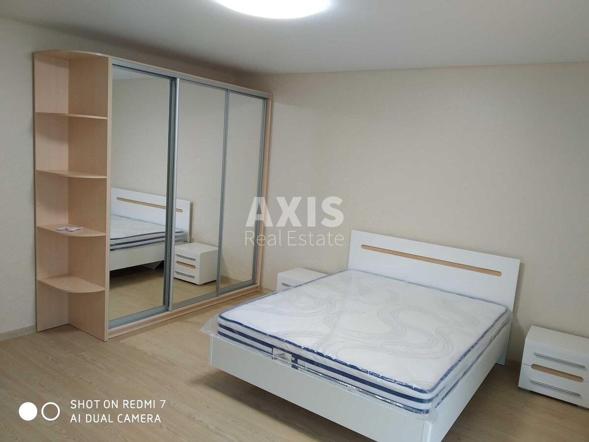 1k apartment vul. Lypkivs'kogo Vasylja Mytropolyta 37Б599812