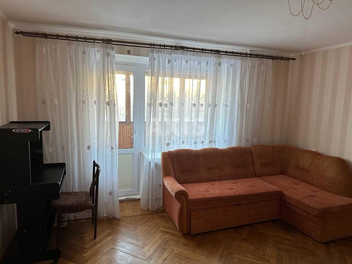 3k apartment shose Harkivs'ke 21/60