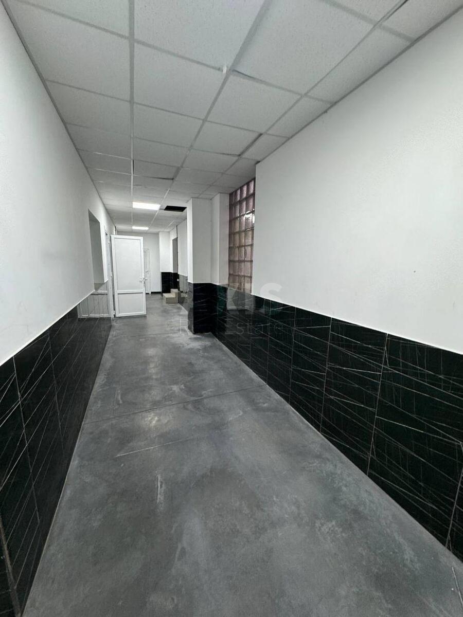 Trade object vul. Vasylenka Mykoly 1, 200m2626305