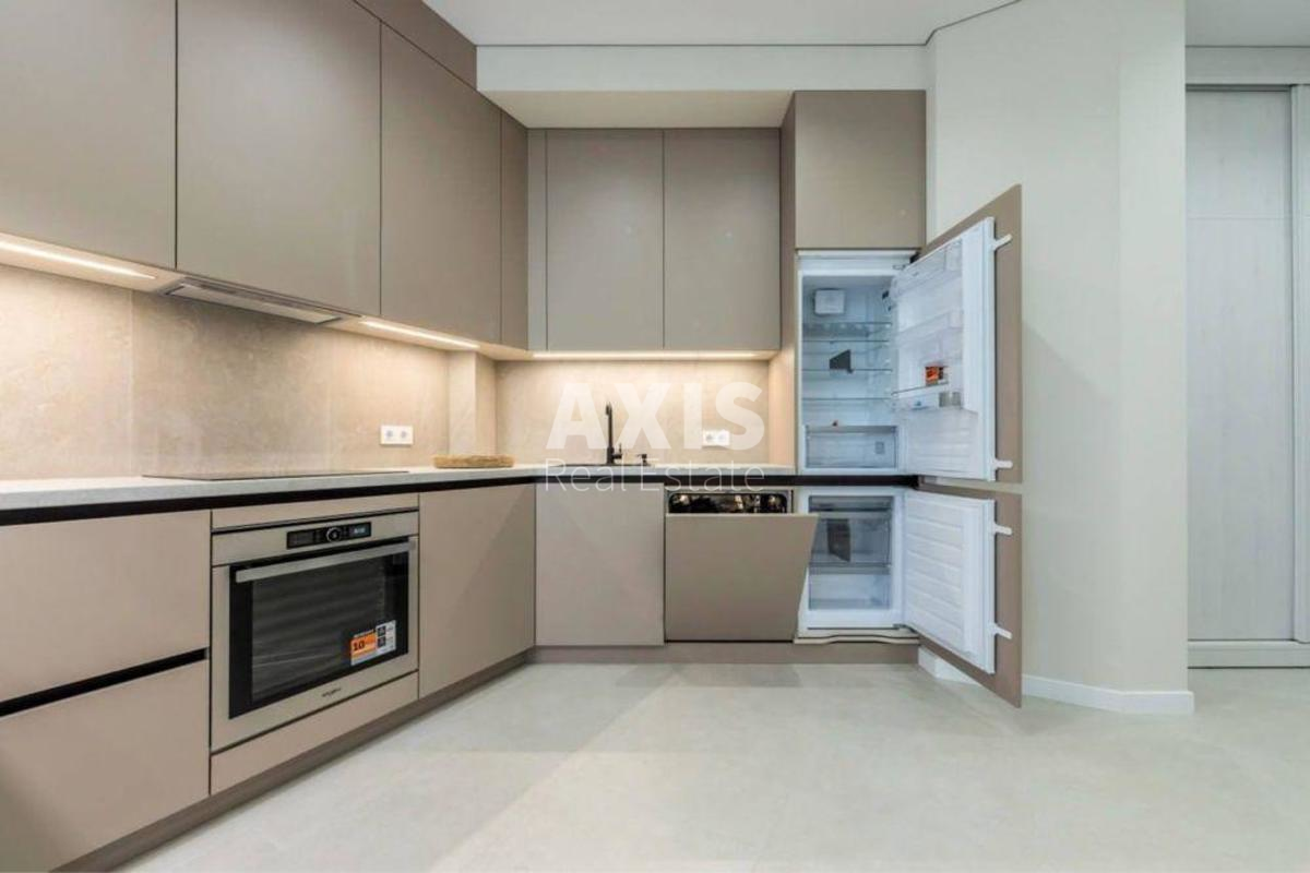 1k apartment pl. Peremogy 118