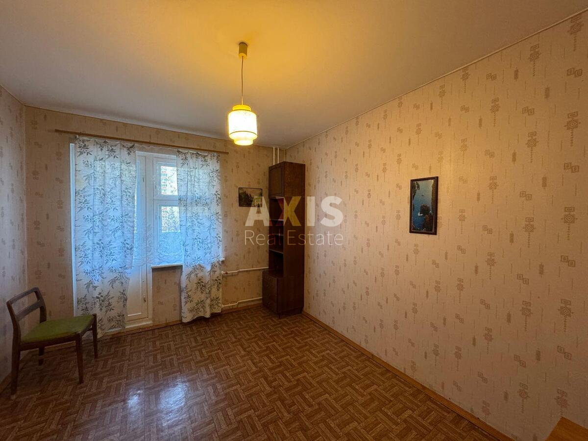 2k apartment vul. Ahmatovoi' Anny 414