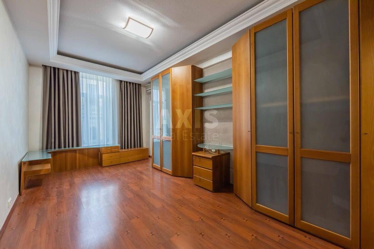 4k apartment vul. Antonovycha 14618995