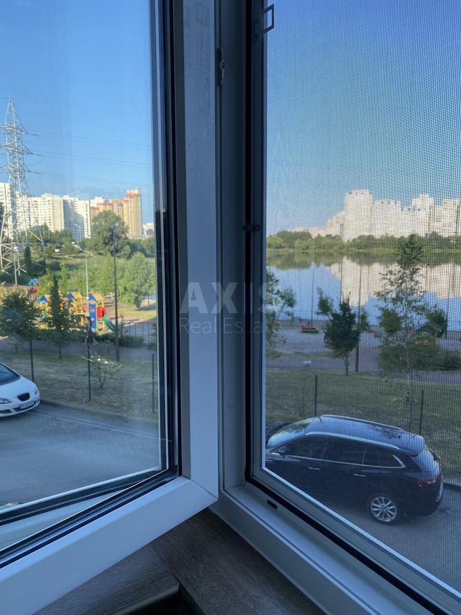 2к квартира ул. Ревуцкого 401