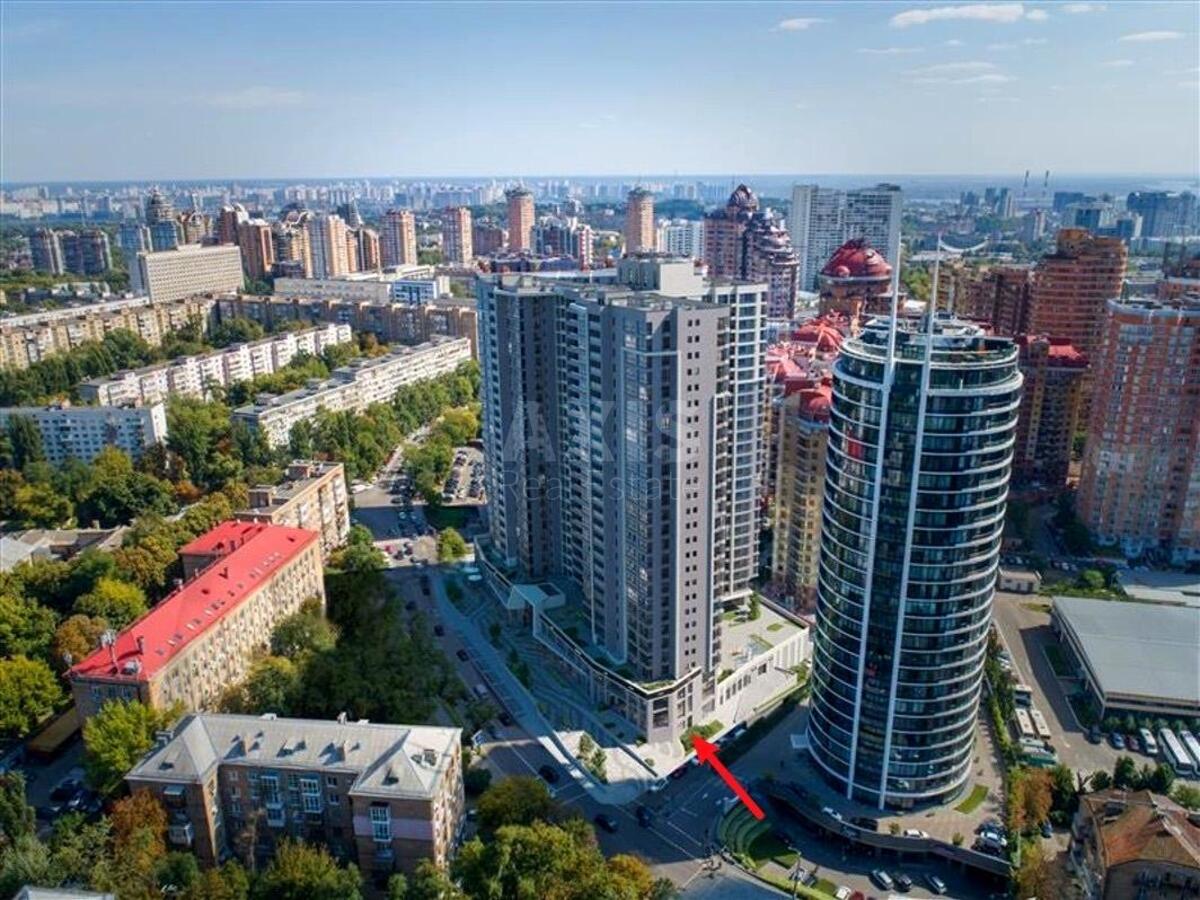 Office vul. Jevgena Konoval'cja 30, 163m262258