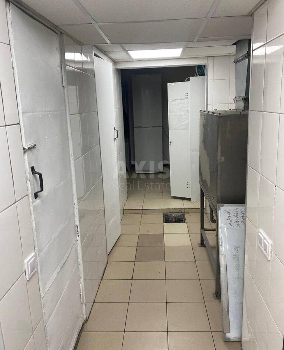 Trade object pl. Moskovs'ka 17, 283m24