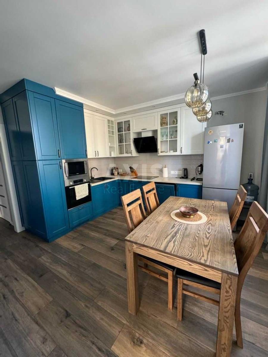 2k apartment vul. Kondratjuka Jurija 1