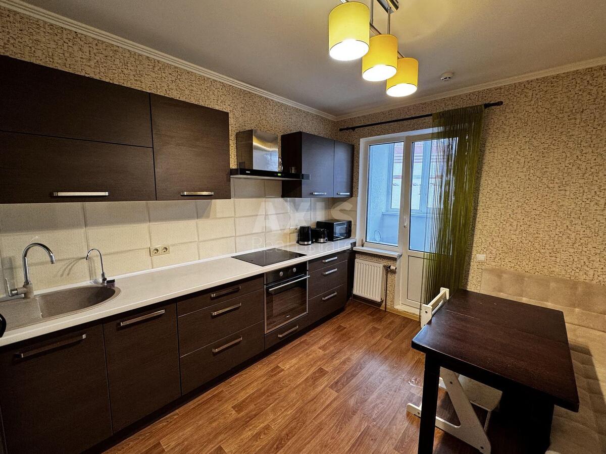 1k apartment vul. Rusovoi' Sofii' 1Б18