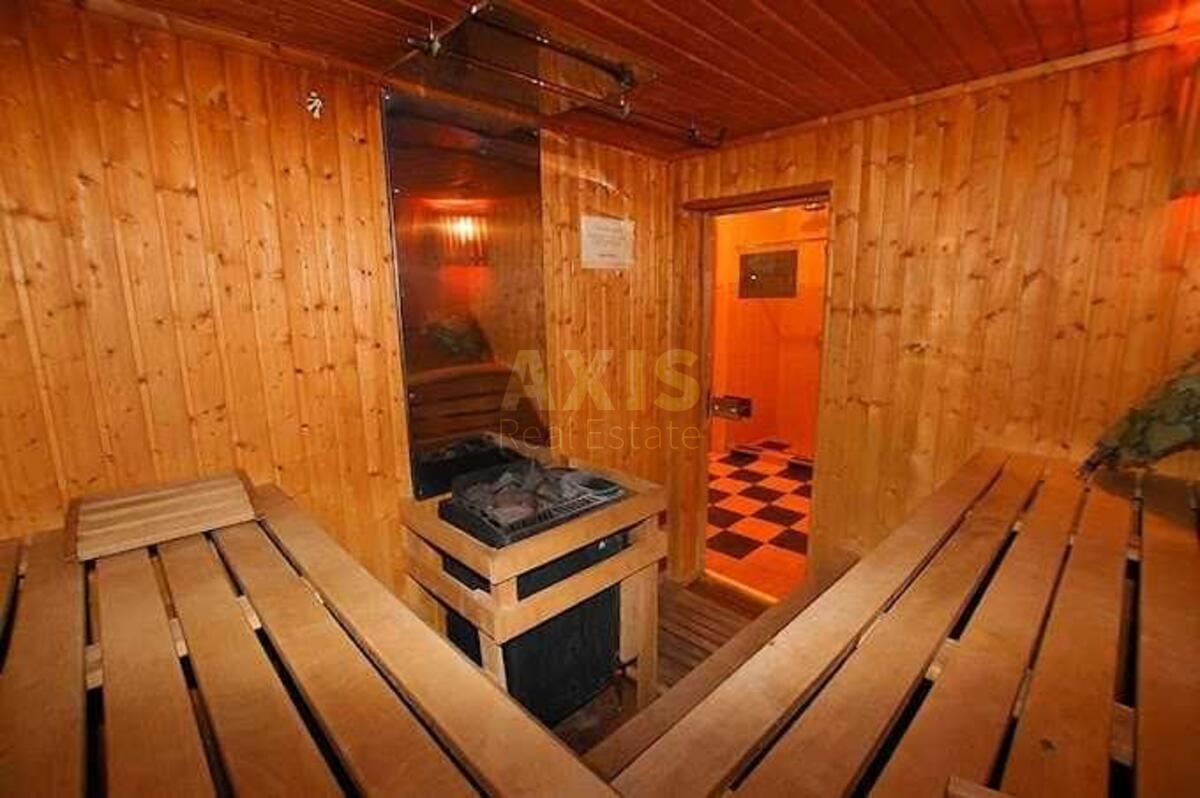 Service object vul. Tupoljeva Akademika 18Д, 165m29