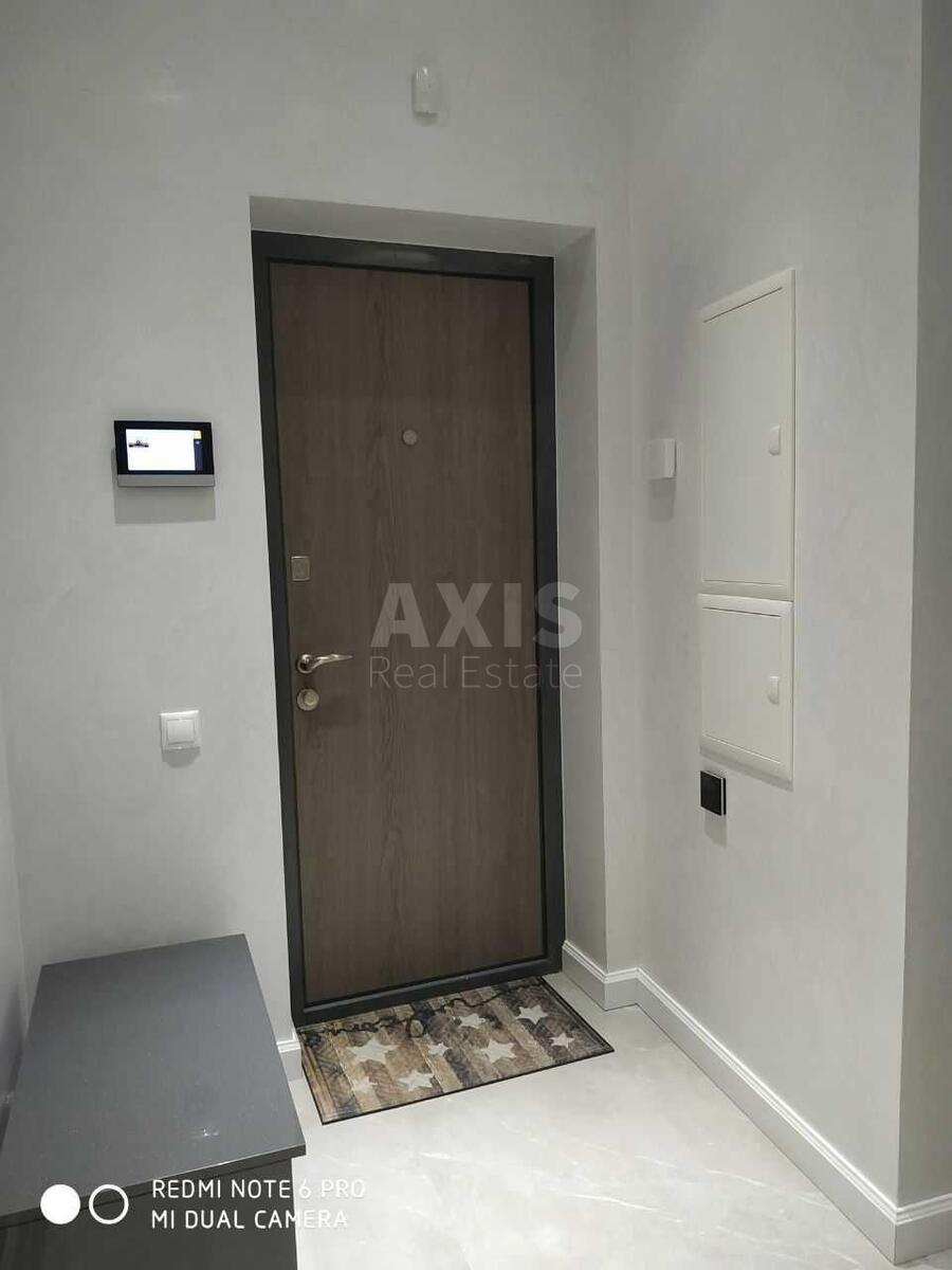 3k apartment vul. Barbjusa Anri 28А16