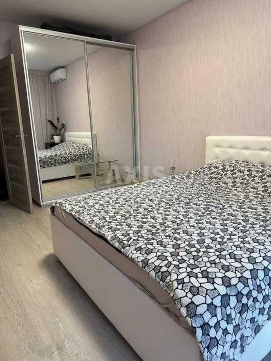 2k apartment vul. Bogdanivs'ka 7А4