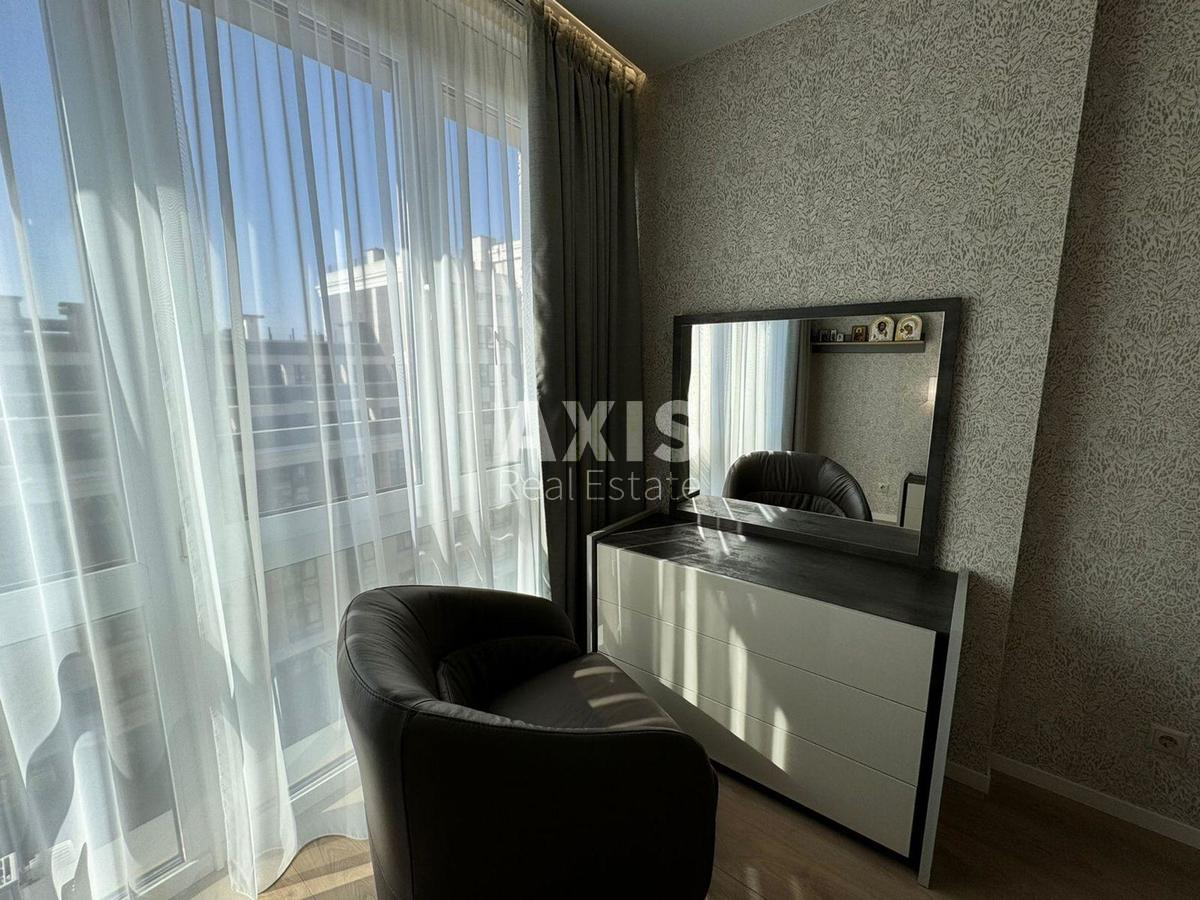3k apartment vul. Zlatoustivs'ka 306