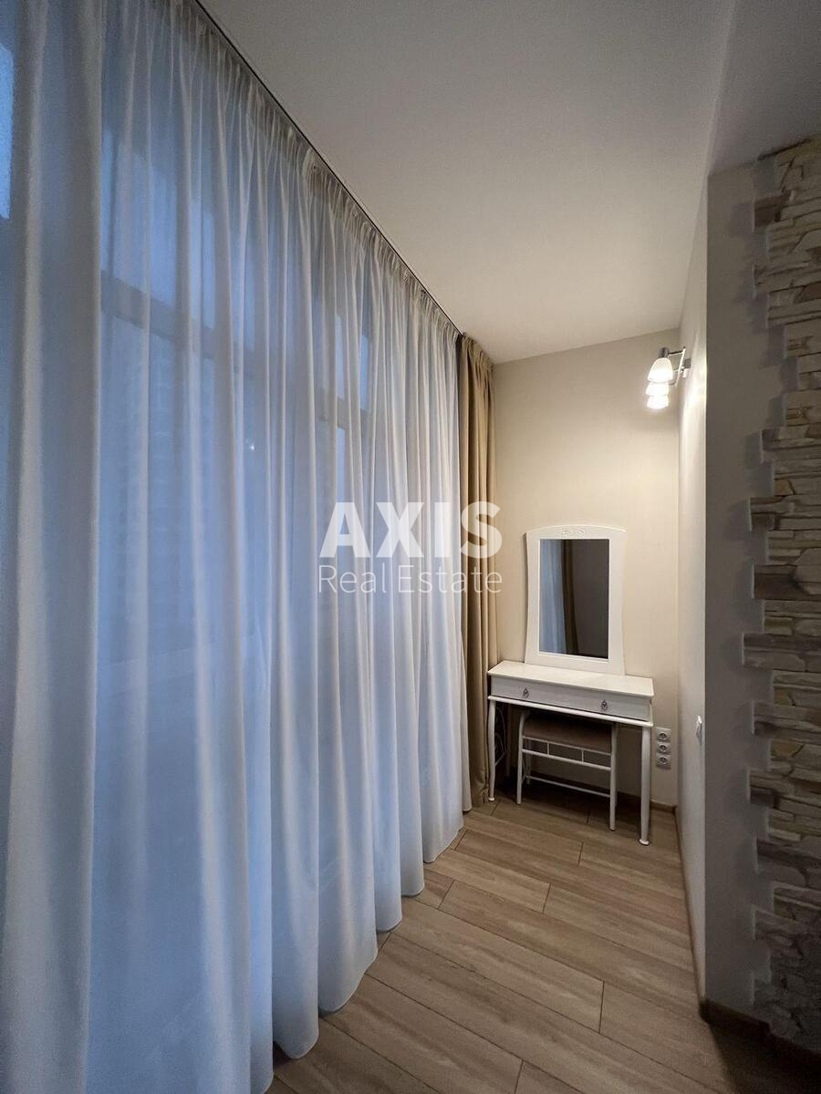 1k apartment vul. Dragomyrova Myhajla 185