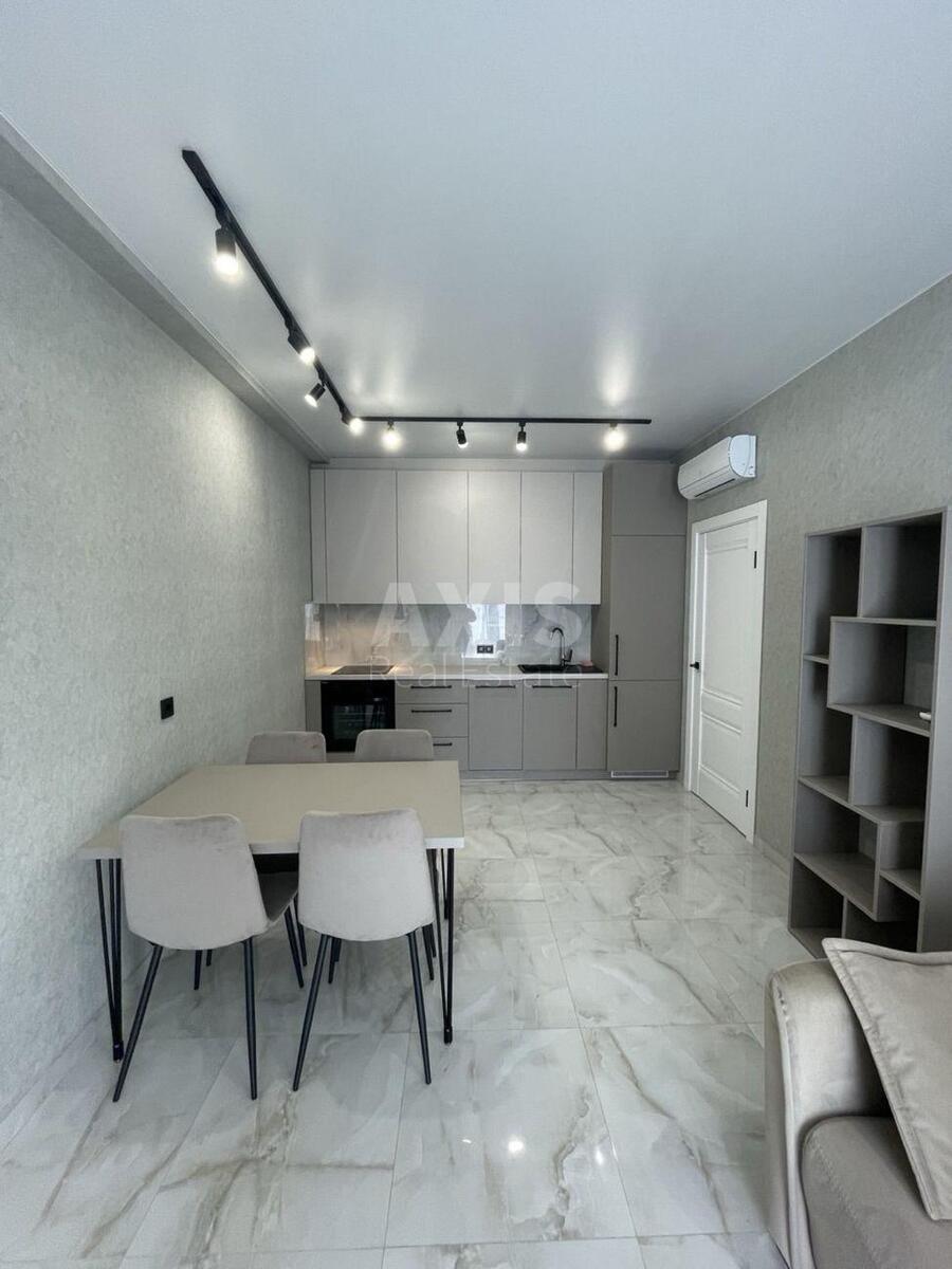 1k apartment vul. Myhajla Maksymovycha 241