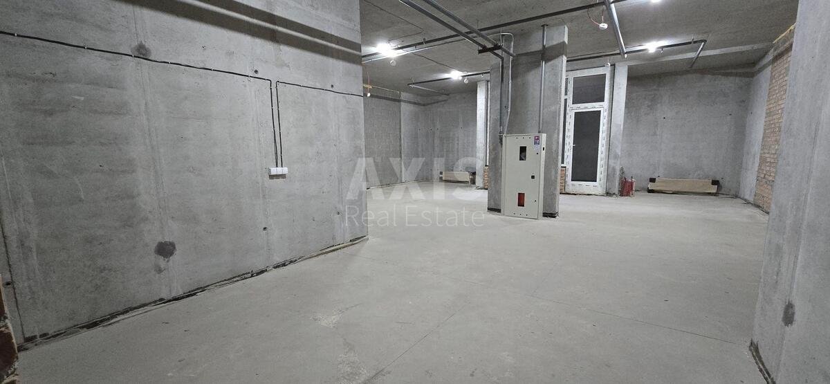 Service object vul. Oleksandra Olesja 10, 81m2596947