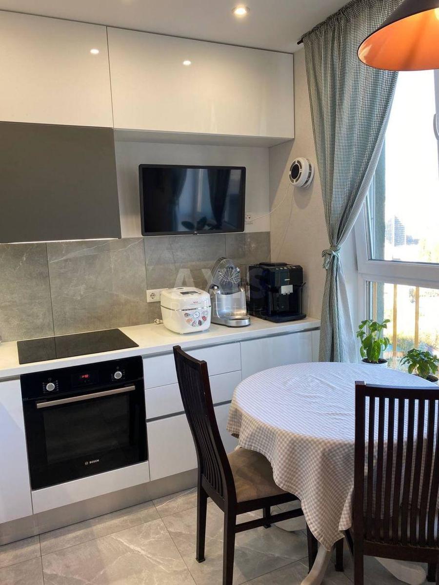 1k apartment vul. Grechka Marshala 10Б