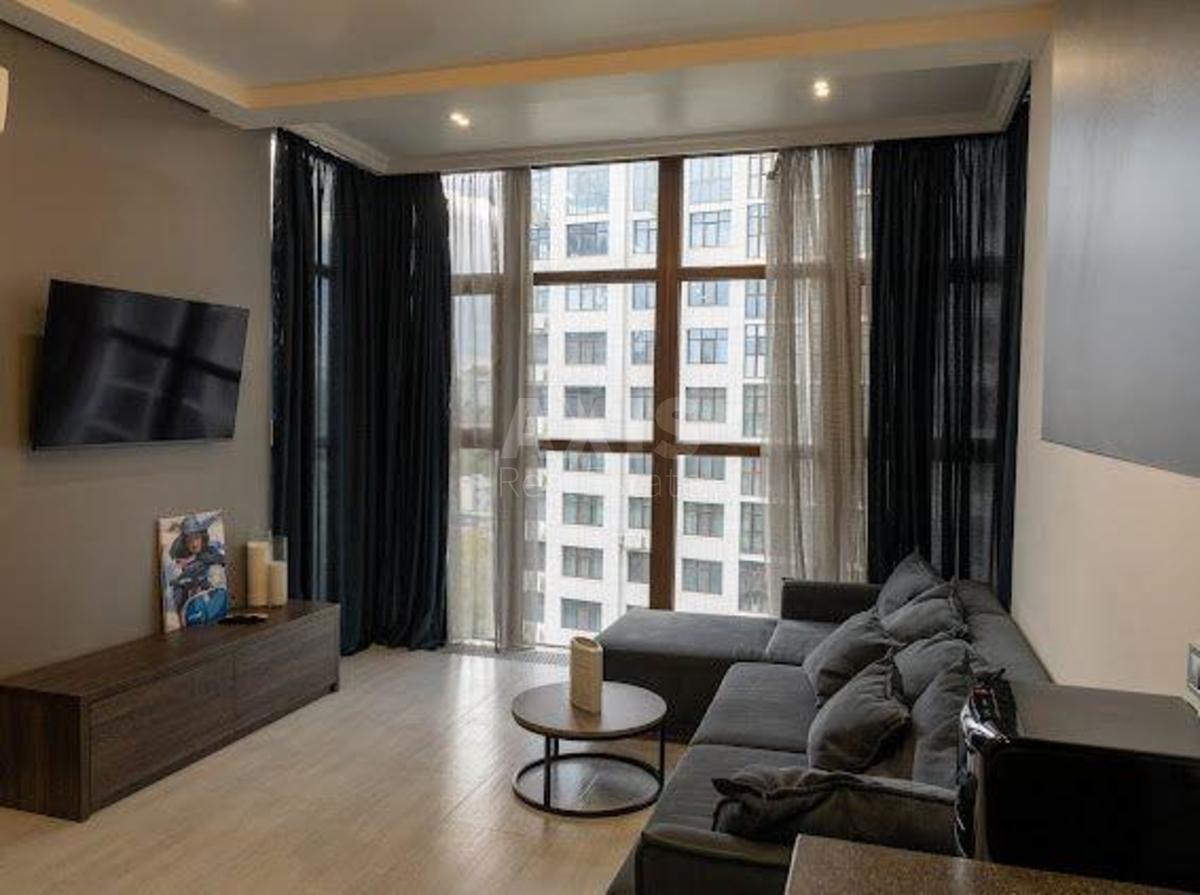 2k apartment vul. Dragomyrova Myhajla 18
