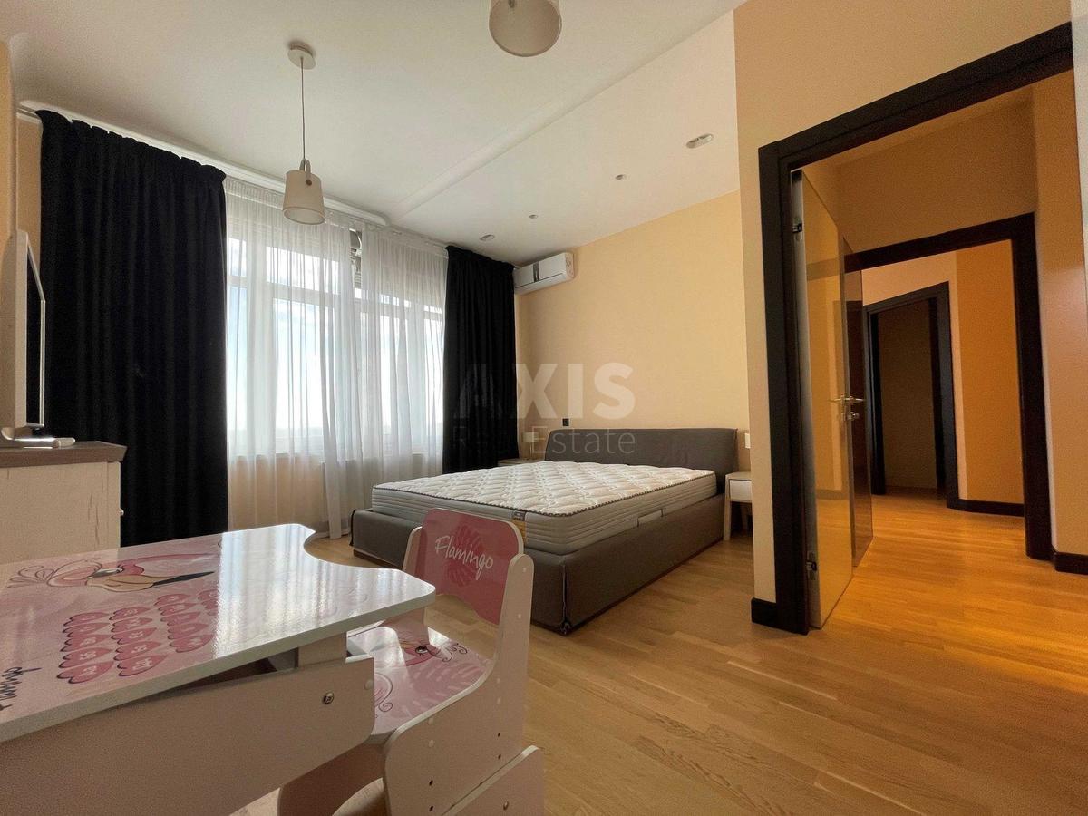 4k apartment vul. Dragomyrova Myhajla 97