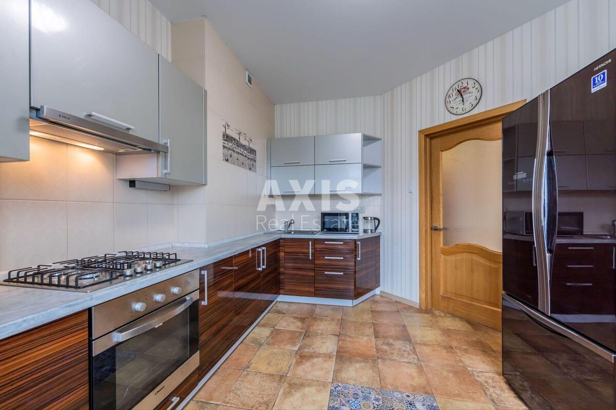 2k apartment vul. Lucenka Dmytra 10