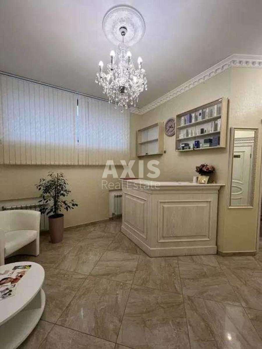 Об'єкт сервісу вул. Малоземельна 75, 78м2