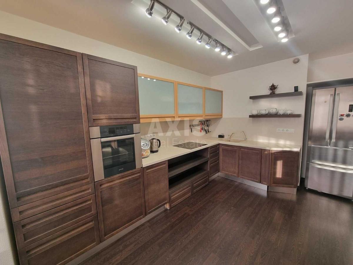 3k apartment bul. Verhovnoi' Rady 14Б3