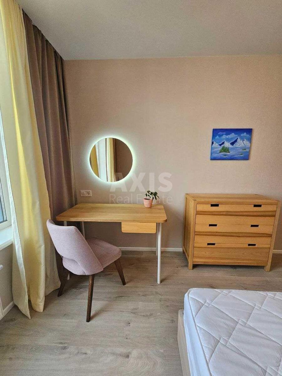 1k apartment vul. Sverstjuka Jevgena 6Г565563