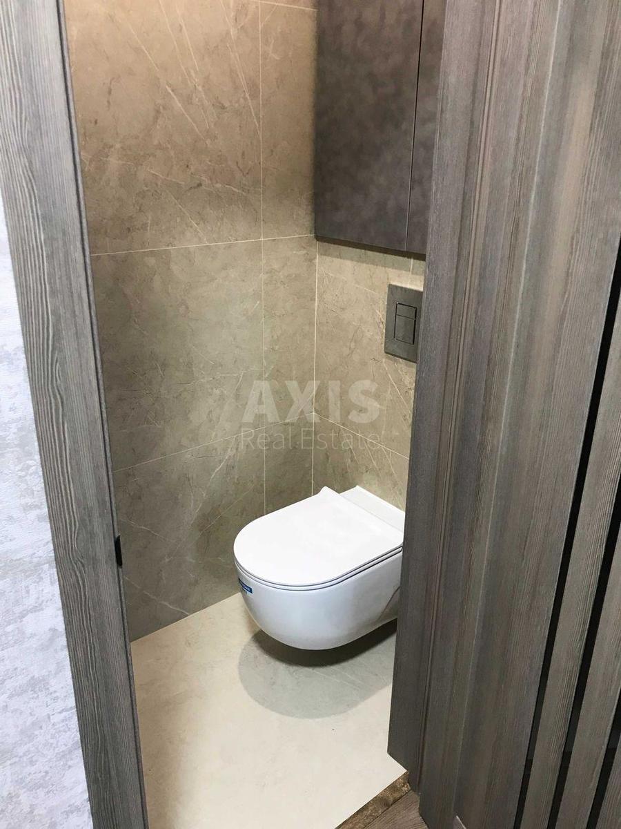 2k apartment vul. Sverstjuka Jevgena 43