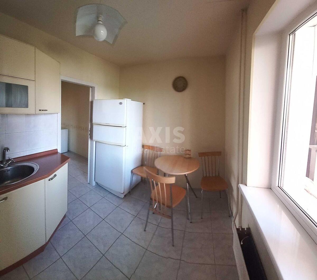 4k apartment vul. Revuc'kogo 13611600