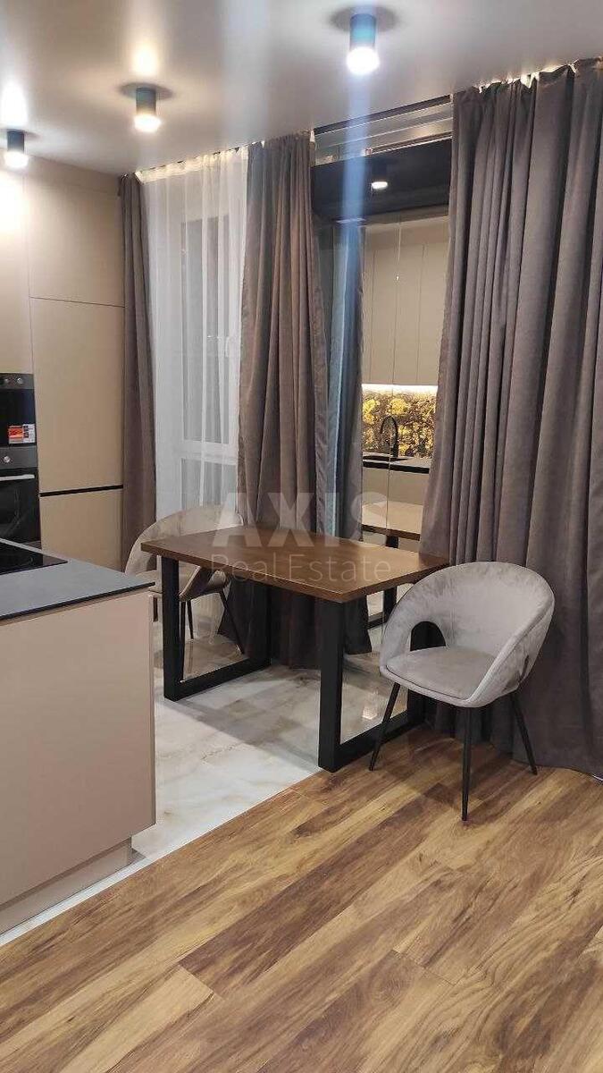1k apartment vul. Saljutna 2Б5672811