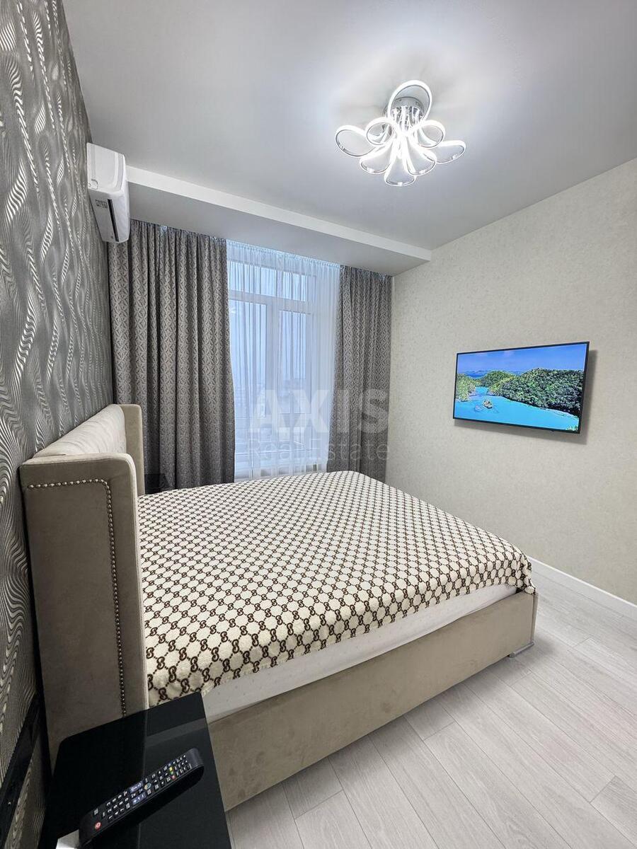 2k apartment vul. Zhyljans'ka 681
