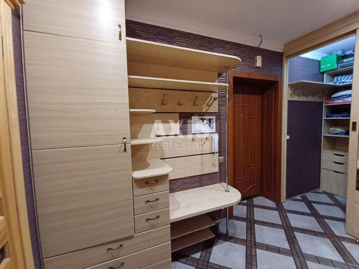1k apartment vul. Vasyl'chenka 3/2415